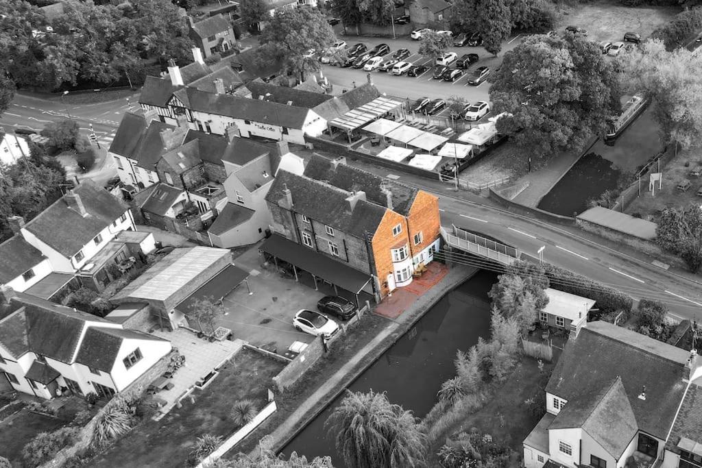 Hidden Gem Canal Facing Retreat With Lovely Walks Hopwas Exterior foto